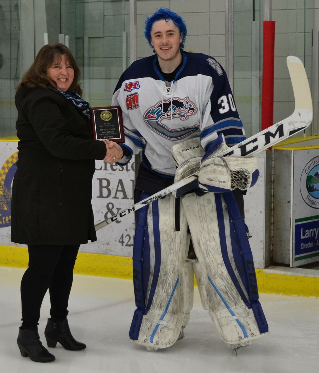 CV_Thundercats's tweet photo. Congratulations to #TCats franchise wins leader &amp; 2017 Eddie Mountain Div. Top Goaltender Brock Lefebvre on his commitment to @TRFNorskies! https://t.co/CVvdmYm0te
