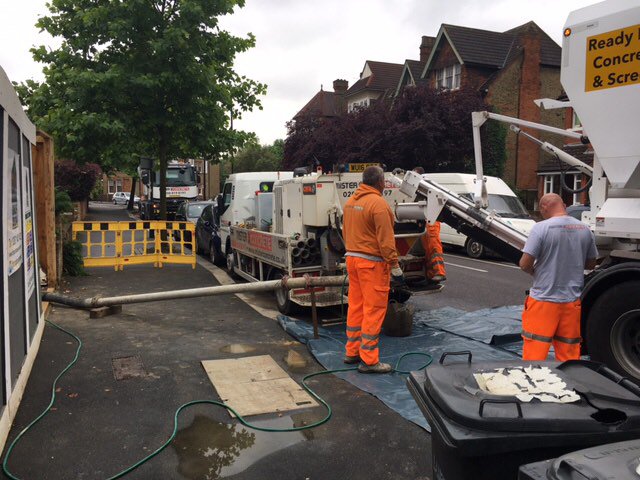 dropboxbasement's tweet image. Out large #retrofitbasement slab pour in #londonSW16 is underway. #basementspecialists #dropboxbasement #london