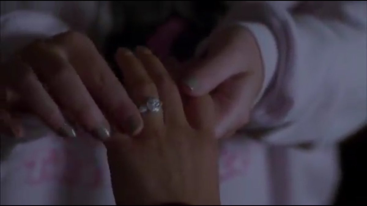 fluviaaa's tweet image. MA COSÌ NON SI VIVE #PLLGoodbye #PLLTheory