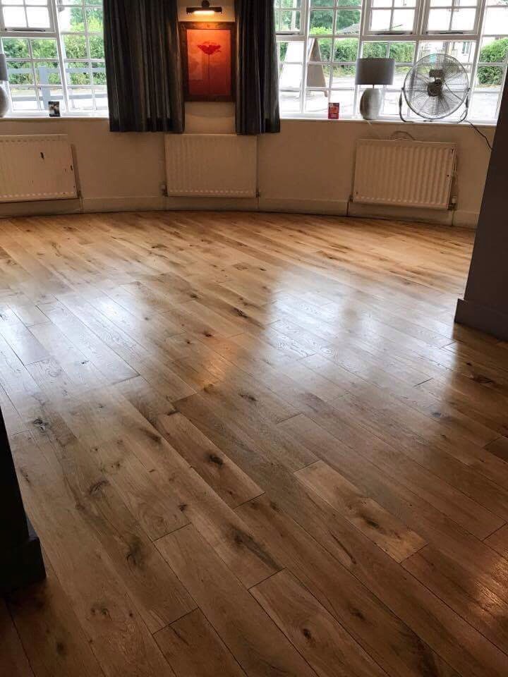 BullsHeadDenby's tweet image. Wow! We love our newly sanded floor, socks and slippers only please! #bullsheaddenby #gorgeous #loveit