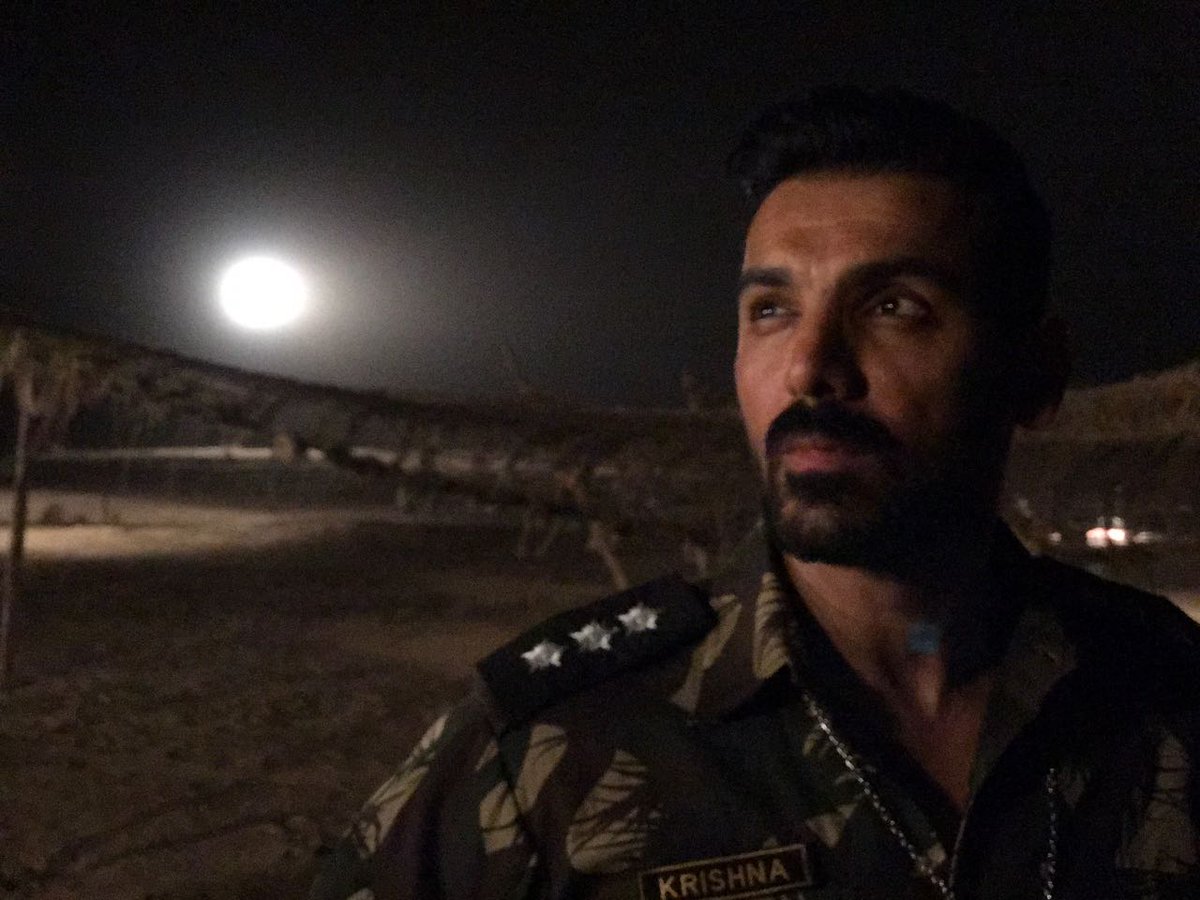 FarnazFever's tweet photo. #ParmanuFirstLook starring @TheJohnAbraham and @DianaPenty. https://t.co/69btp4R6Px