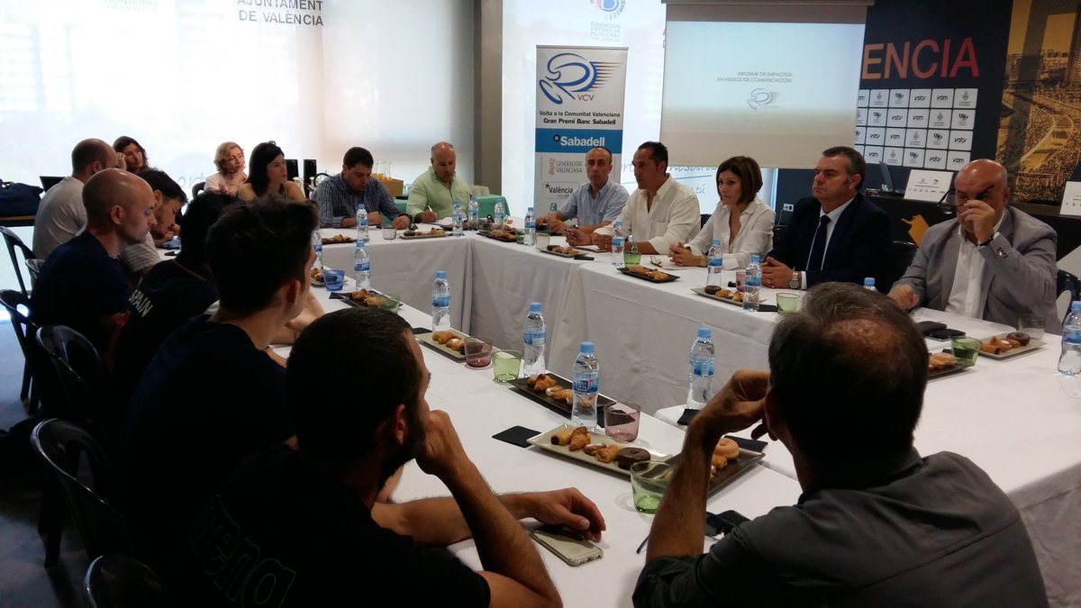 VueltaCV's tweet photo. Desayuno de medios, balance #VCV2017 GP @BancoSabadell https://t.co/52d3cm5YAV