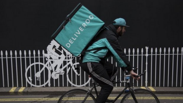 Ook Deliveroo gaat met zelfstandige bezorgers werken