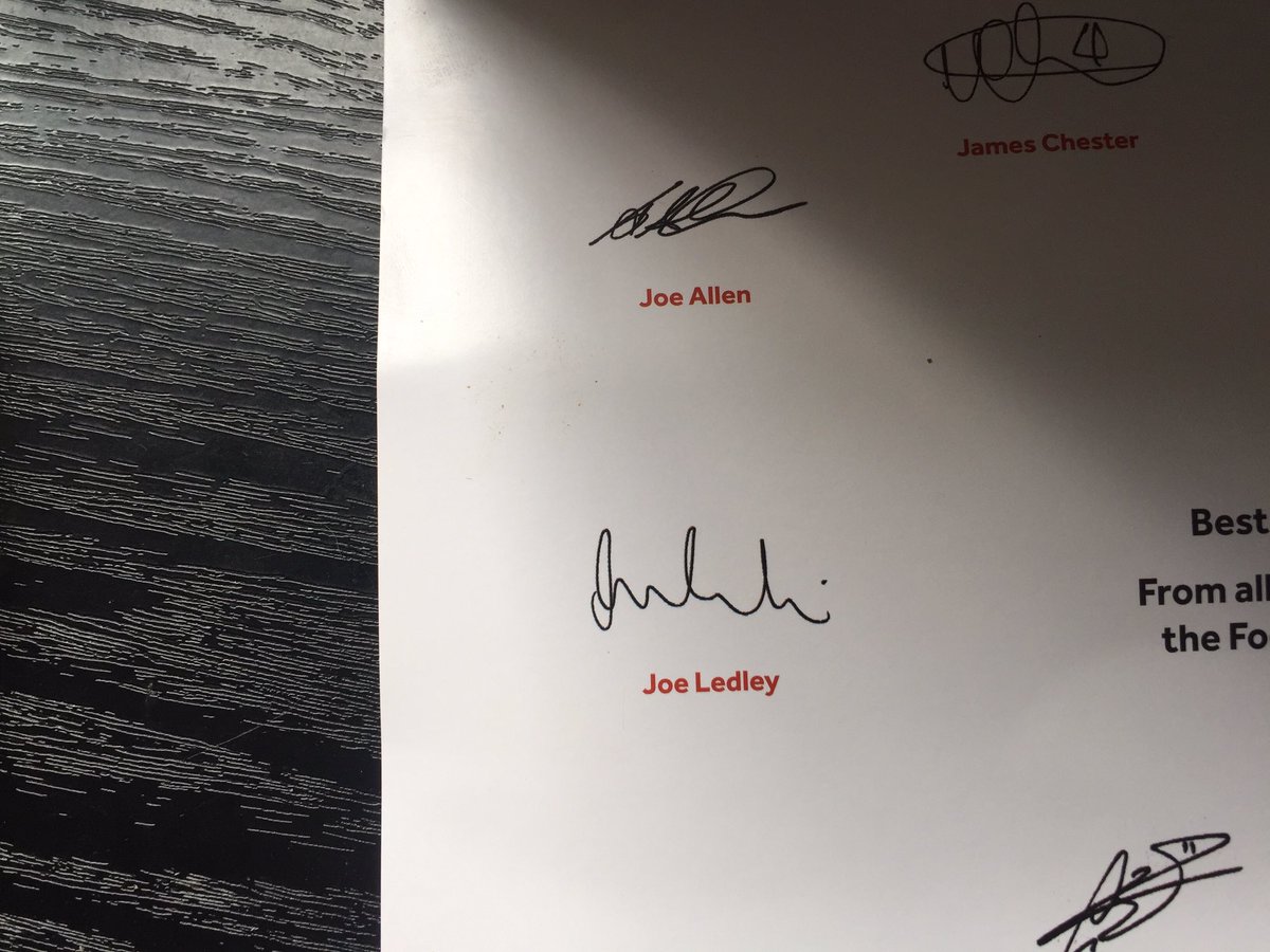 caitlan_1888's tweet photo. @joe16led @RubyMayRidgeway caitlan received this for her birthday today. It's became her most prized possession https://t.co/na81B5nZPh