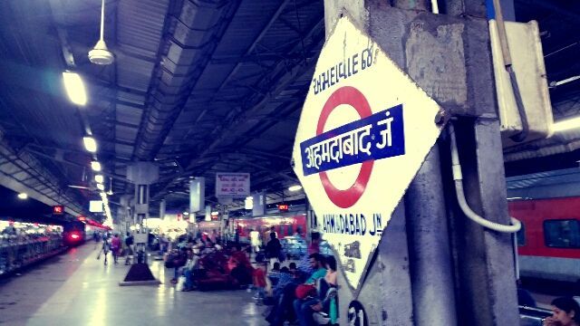 cakeat12's tweet photo. See what happened at Kalupur Railway Station at midnight of first rain in Ahmedabad. https://t.co/xSO8FlvGSx https://t.co/NbT0PRxiy7