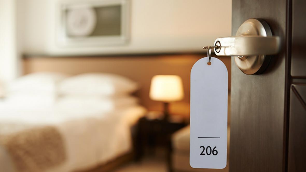 TescoIrl's tweet photo. Make the most of your hotel space with these helpful holiday hacks 🌞🐚 https://t.co/dVFDIypBeS https://t.co/48bYxDUrHJ
