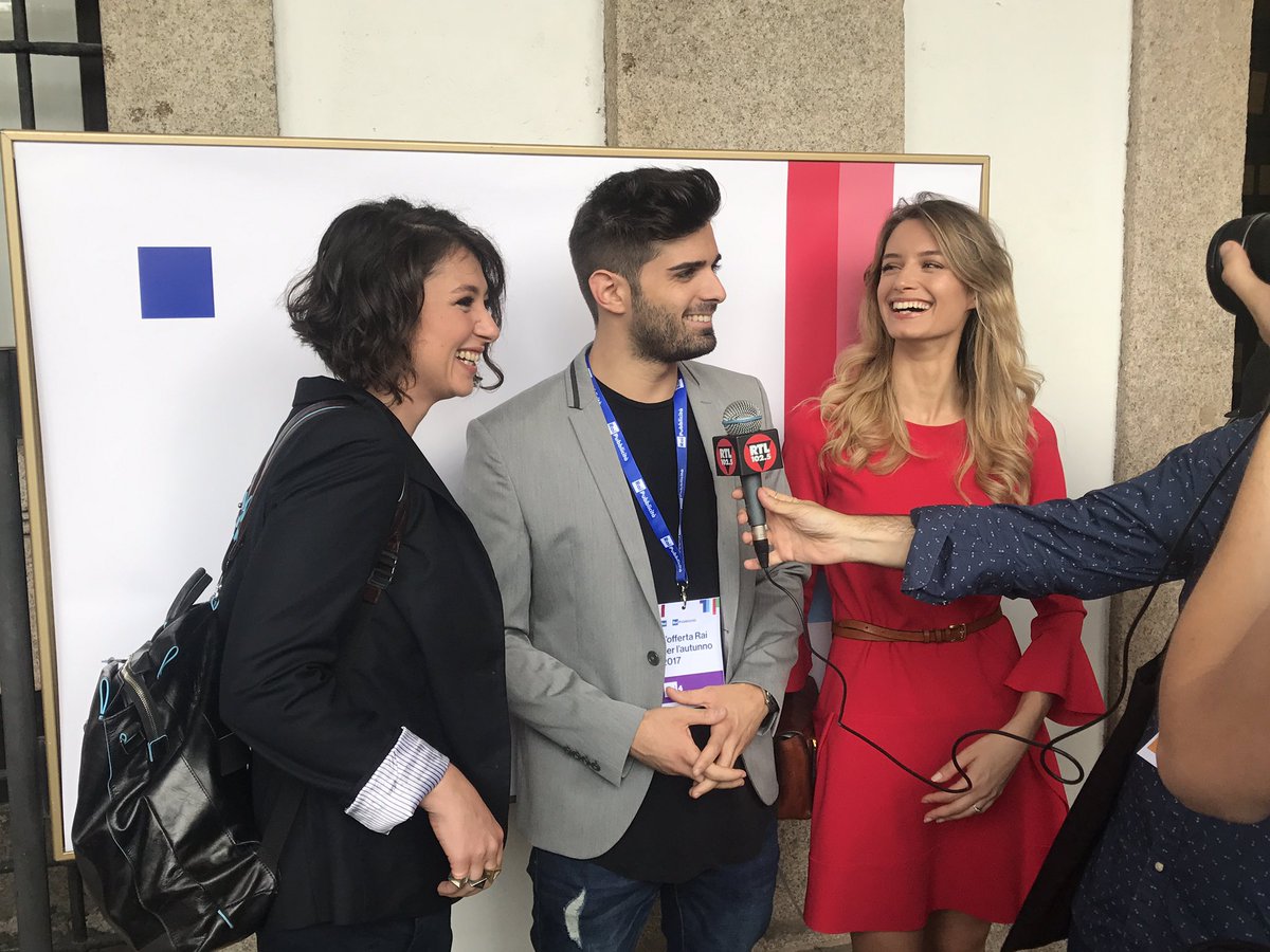 smilesmakers_'s tweet photo. Oggi con @DecarliLeonardo alla presentazione dei palinsesti #rai https://t.co/hXC2nkFmvC