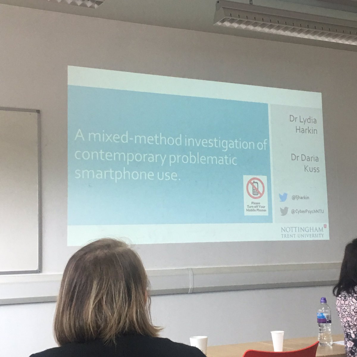 EllouiseLong's tweet photo. Lydia Harkin - a mixed method investigation of contemporary problematic smartphone use #Cypsy22 @wlv_psychology #problematicsmartphoneuse https://t.co/Hj8Z7nOKAT