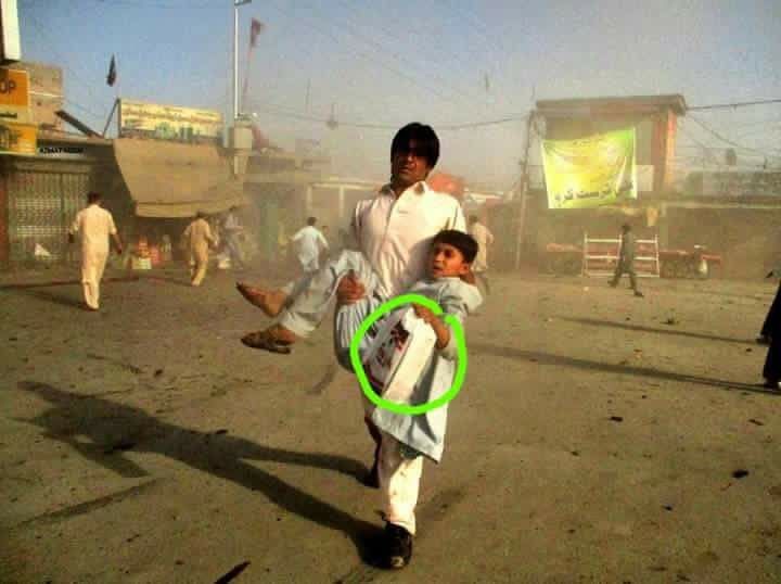 UdarOfficial's tweet photo. Even the worst of humanity could not kill the innocence of a child's happiness over new shoes at Eid. #prayforparachinar https://t.co/GKC8ZYUjCC