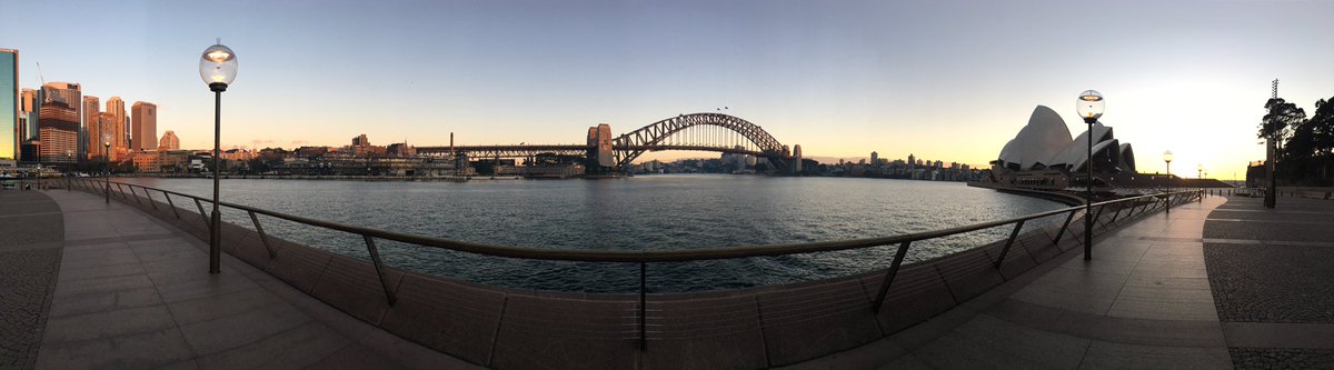 MorganLPalmer's tweet photo. Obsessed with this picture I took and the time I spent in Sydney #CheerMate https://t.co/S2uvbikZwO