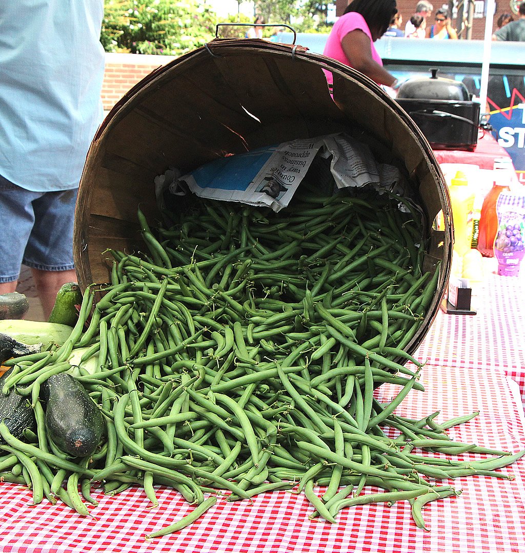 AroundIndy's tweet photo. #Indy 6/28/2017: Original Farmers Market @indycm 9:30a-1:30p. https://t.co/yg3lqUPwhy #Indianapolis #Indiana https://t.co/YszjuqLlIz