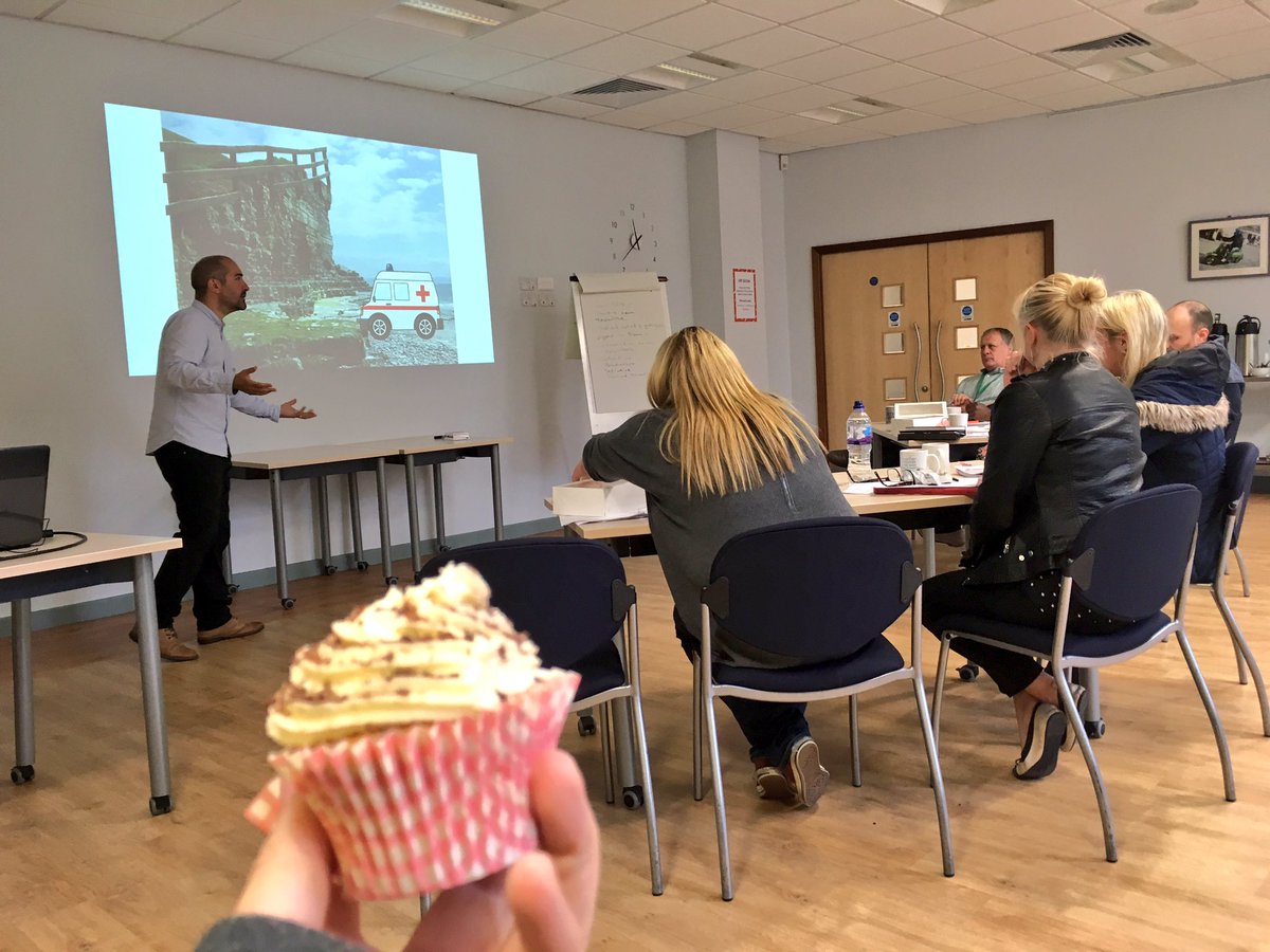 VickyLReader's tweet photo. I've popped into  @ConnectHousing's Neighbourhoods team training today to make a video of what they do... it sure has its perks! #CupcakeWin https://t.co/18VSzqpN4K