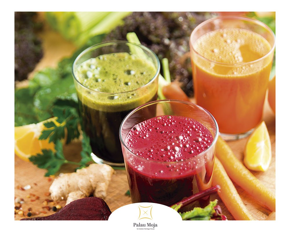 Troba el colorit del modernisme en el s sucs naturals de @LaCuinadelMoja  #modernisme #patrimoni #palaumoja #lacuinadelmoja