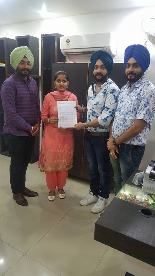 SmartStudy3's tweet image. Got Australian study visa approval...
Harpreet kaur got Australia study visa with 6 bands without interview for master of business. ..