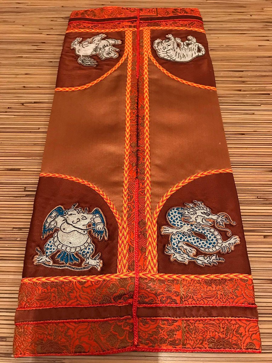 Хөөрөгний даалин (@bmoonoo) on Twitter photo 