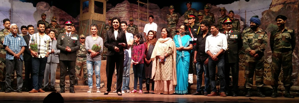 Raindropsoln's tweet image. Team @hrudayantarfilm promoting film at #Codemantra #marathiplay @muktabarve @purveshsarnaik 
 @vikramphadnis1 @KhareSonali