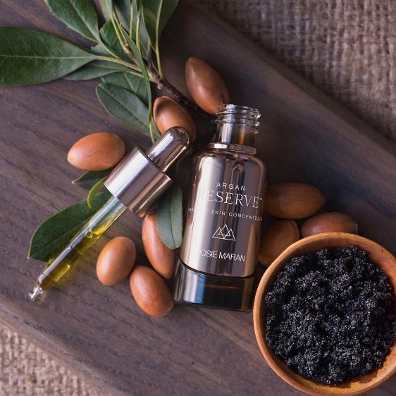 LisaRoxy7519's tweet photo. @josie_maran โค๏ธlove to win! SHARING #WinMeWednesday radiance-boosting, line-smoothing Argan Reserve Healthy Skin Treatment ck her FB page https://t.co/H4G6KT50Rg