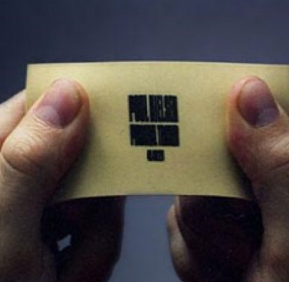marketing_birds's tweet photo. Wow! Very interesting business card by a personal trainer. You need to stretch the card to be able to read it!  (via: @pazarlamanews) https://t.co/pW4Gb2E7jU