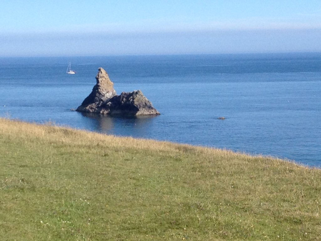 Morawelon's tweet photo. Beautiful Stackpole Estate Pembrokeshire #BroadhavenSouth #Bosherton @WalesCoastPath @VisitPembs @NTStackpole @WalksBritain @WalesHour https://t.co/NtcRqGaZ9o