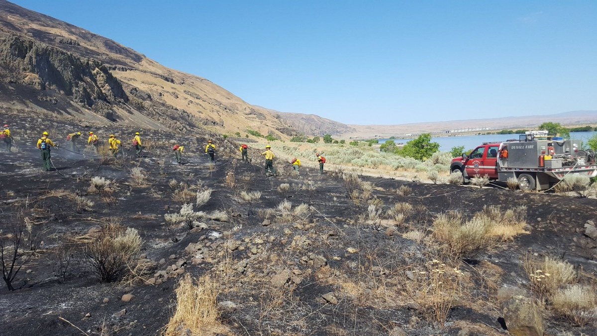 DuvallFire45's tweet photo. BR66 still on the fire line, day 9 in all. Currently assigned to the #silverdollarfire after time on #spartanfire and #sutherlandfire. https://t.co/HH2jE6ryrs