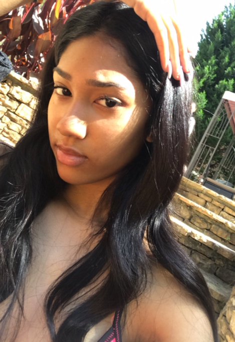 Watch 🍀's leaked NSFW photo on TwXstars