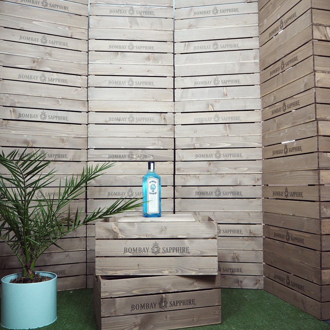 One for all the Gin lovers. We can brand all our products with your company logo in full colour.