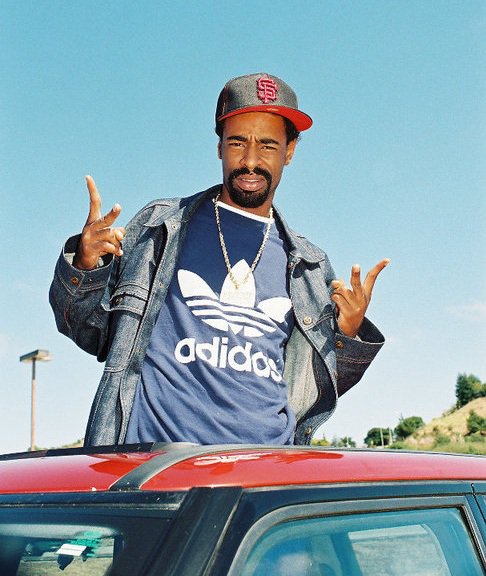 thefader's tweet photo. Today would’ve been Mac Dre’s 47th birthday, RIP to the Thizz King 🙏❤️ https://t.co/EY3gRSy3CW