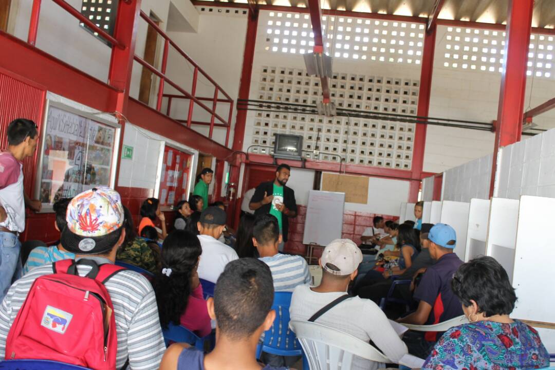 hectorRPe's tweet photo. Como oriento nuestro presidente,Estamos en proceso de formación de jovenes facilitadores del plan #ChambaJuvenil en #Carora Municipio Torres https://t.co/M3Dj22Z2Xc