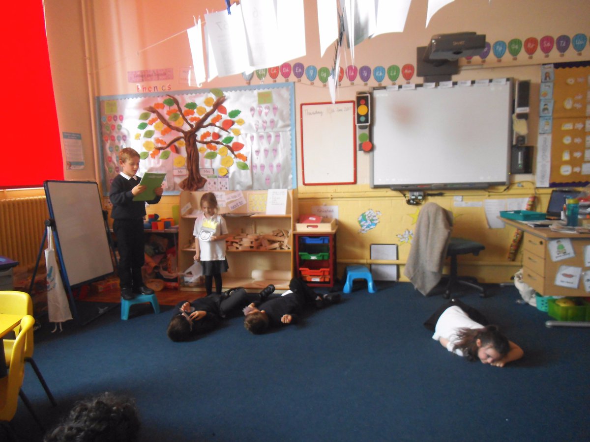 1LPoppletonRoad's tweet photo. Last week we wrote diary entries as 'Max' from the story 'Where The Wild Things Are'. We then devised drama pieces and narrated our diaries! https://t.co/u1uP6RLMiY