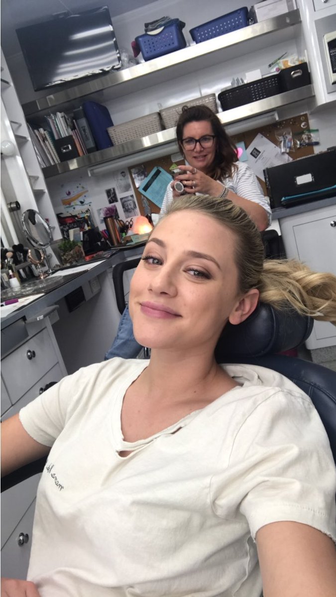 risvrdle's tweet photo. she looks like an angel https://t.co/ONXsGLVnqs