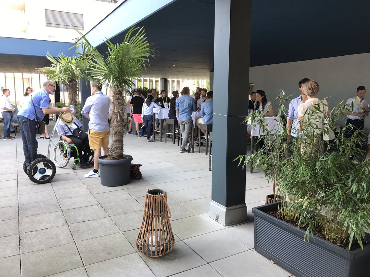 ifj_ch's tweet photo. Wir geniessen unseren ersten Networking Grill im #startupspaceZH. Tolle #Startups und #Investoren netzwerken was das Zeug hält 💪 https://t.co/BZncWZ2pcs