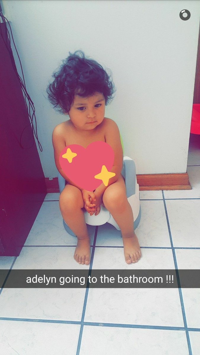 S_Isabel26's tweet photo. Ive never been so proud 😭❤ #pottytrainingsuccess https://t.co/91UsDwoZWt