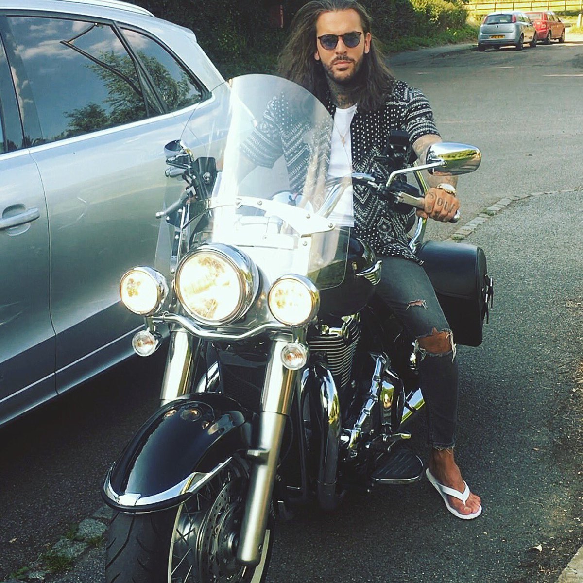 P_Wicks01's tweet photo. Excuse the barnet but look at this beast! I think it's about time I go a bike... #Triumph 👊🏼🏍 https://t.co/Ns7UlFvDxW