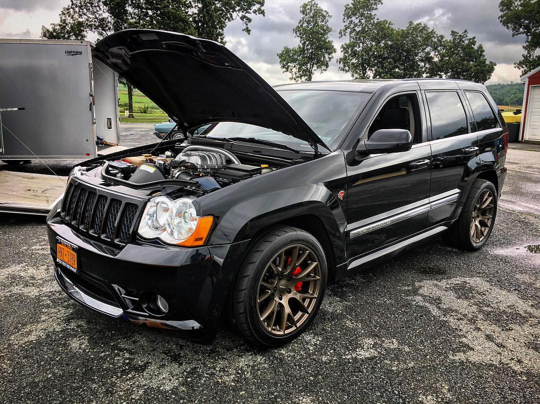 ThePowerDigger5's tweet photo. #Hellcat-powered #Jeep Grand Cherokee is an appropriate Independence Day ride https://t.co/Wih4vxlPN1 #cars #carenthusiasts https://t.co/KooJSrr8GE