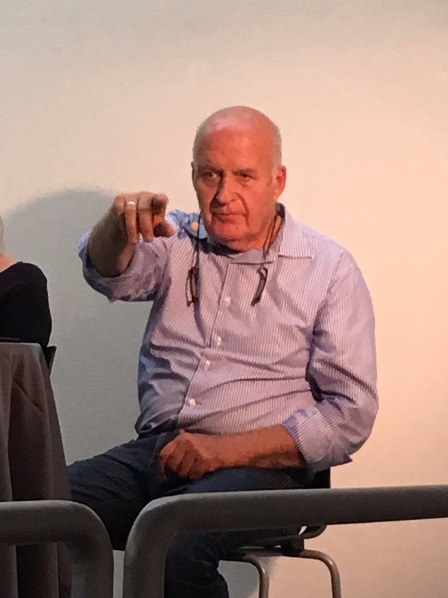hrp_fla's tweet photo. #priskapasquer @WinfriedFelser Götz Werner DM: Schon Einstein hat erkannt, dass wir Probleme von heute nicht mit Methoden von gestern lösen! https://t.co/jB2OsFbUfh