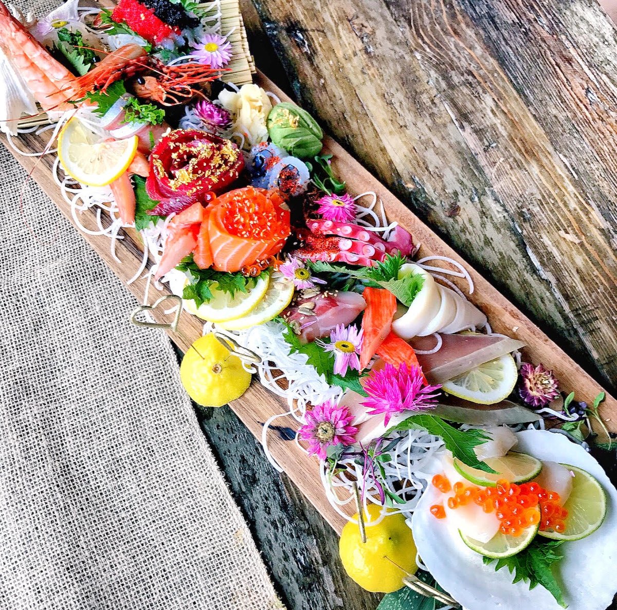 "One cannot think, love, sleep well, if one has not dined well." -Virginia Woolf- CR: <a href="/bestfoodalex/">Alex Jewell 🧢</a> #yuzuchicago #Foodiechats #foodfeast