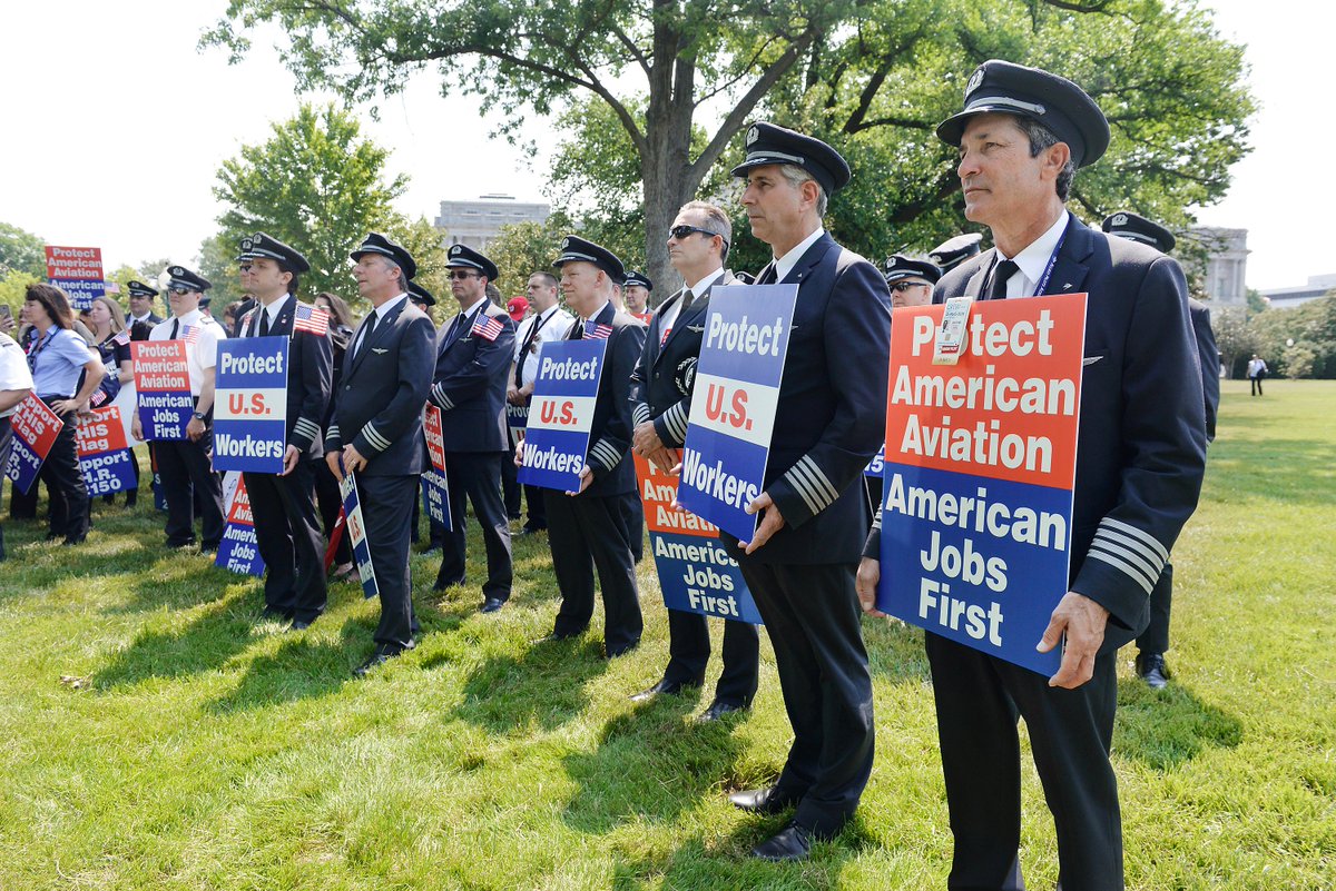 AlliedPilots's tweet photo. Thank you, @RepDonBacon, @RepCartwright, @RepDennyHeck, @RepKinzinger, and @RepTomMacArthur, for cosponsoring #HR2150. #SupportThisFlag🇺🇸 https://t.co/8dyFpKUpwe
