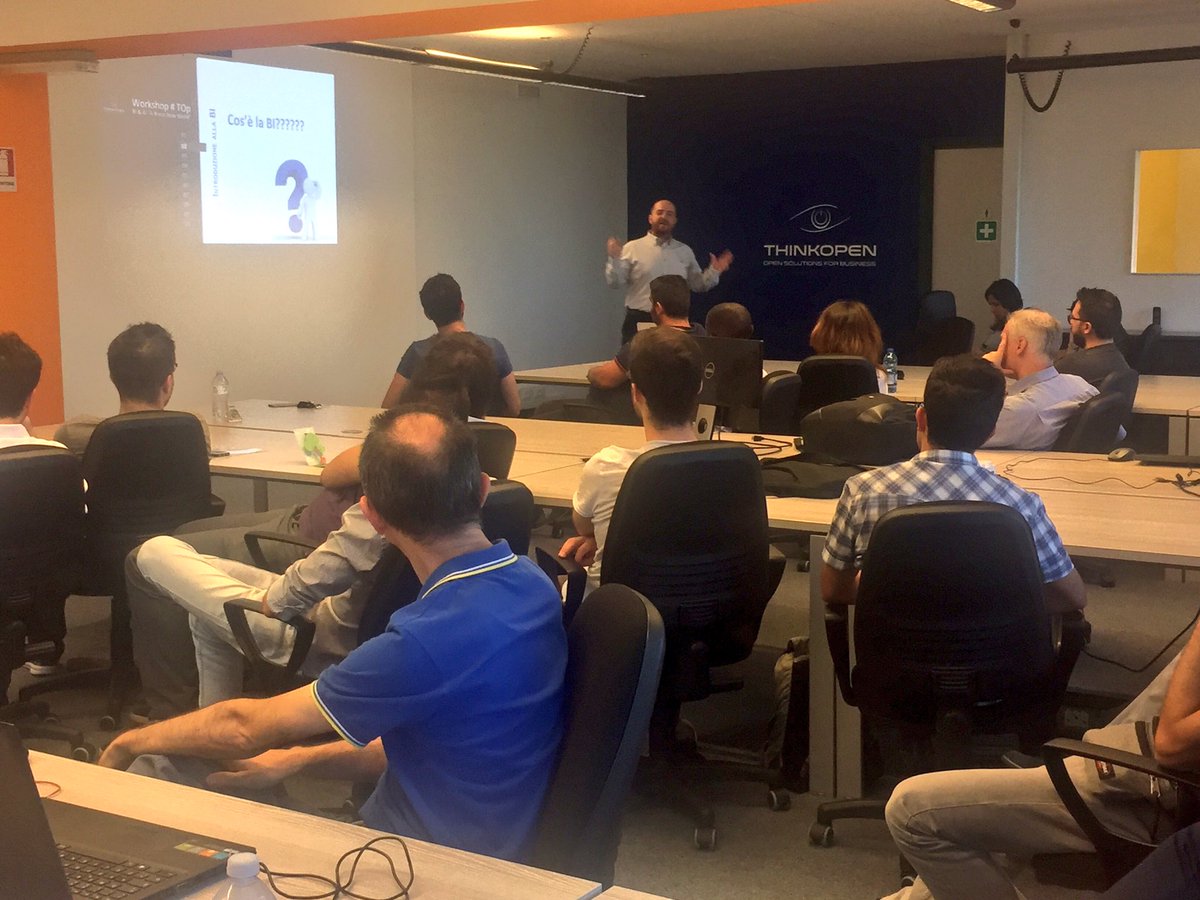 ThinkOpenSpA's tweet photo. #TOPWorkshop BI &amp; AI: Giuseppe ci spiega cos'è la BI #workshop #businessintelligence #ArtificialIntelligence https://t.co/HY3FKpTO4t