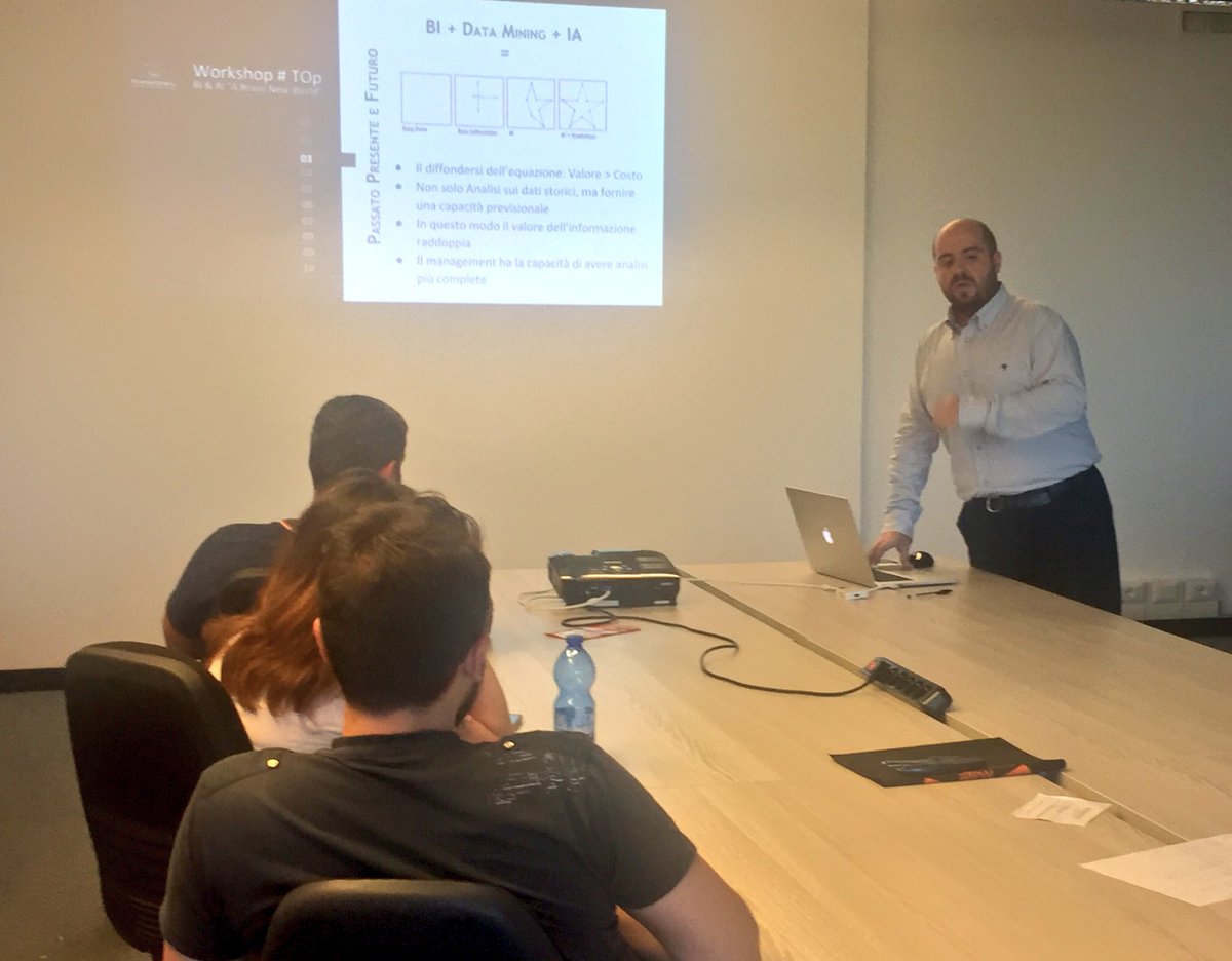 ThinkOpenSpA's tweet photo. "È la correlazione tra le diverse fonti dei dati a costituire il valore aggiunto oggi" Giuseppe Trotta #TOPworkshop BI & AI https://t.co/xMr4tosKqI