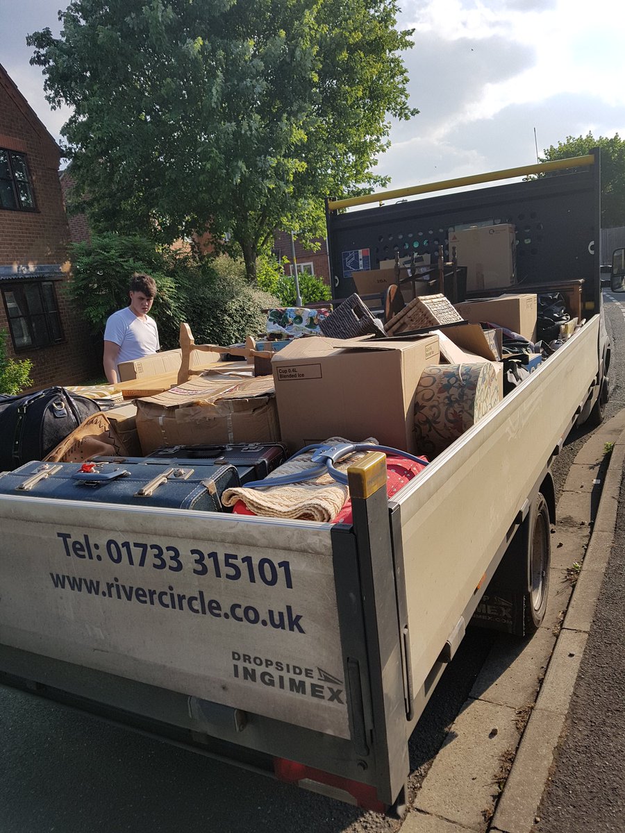 char1302j's tweet photo. Load and run with @cazzyisamum66 😂 https://t.co/HFG3kp8OHy