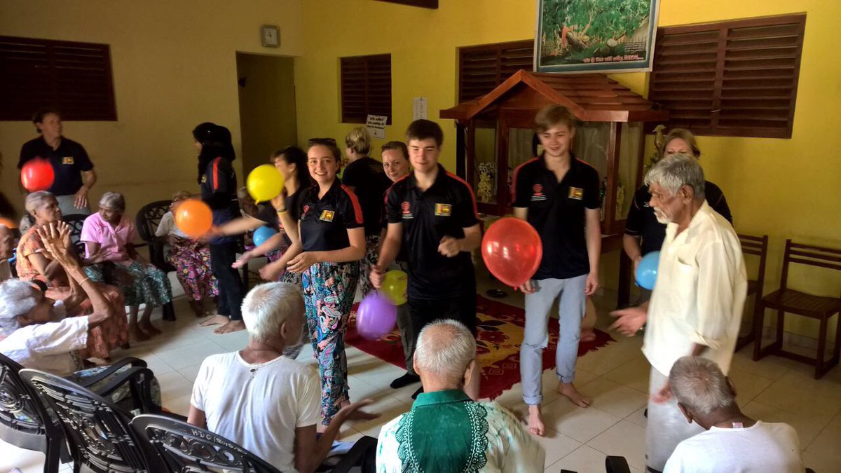 #Wedmorn new elders home <a href="/FOGoodness/">Foundation of Goodness</a> <a href="/richuish/">Richard Huish College</a> <a href="/KushilFOG/">Kushil Gunasekera</a> #RHCsrilanka2017