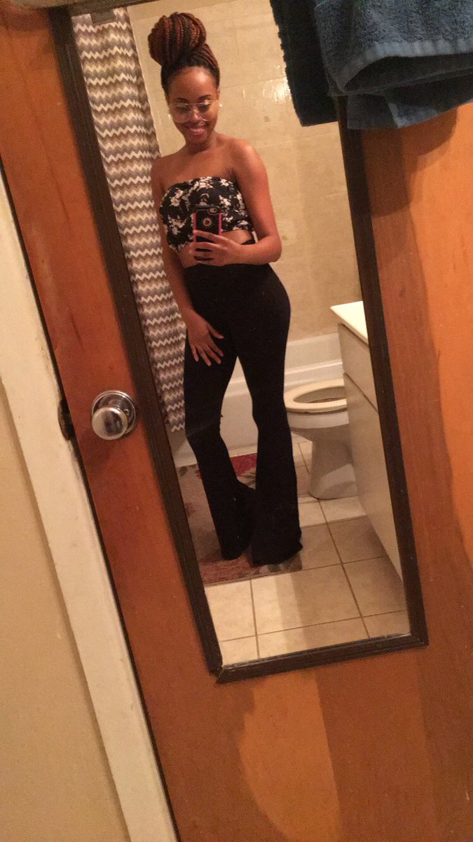 _kellieeeee's tweet photo. #CatchingPlays was litty last night 🤘🏽🔥 https://t.co/cFB56JeDwe