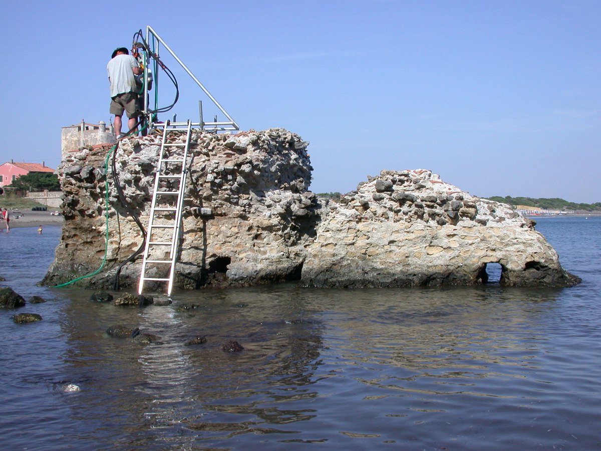 pasdesantis's tweet photo. Scientists Uncover the Chemical Secret Behind Roman Self-Healing Underwater Concrete https://t.co/9Enm1qLDYI https://t.co/frpkzjiTRI