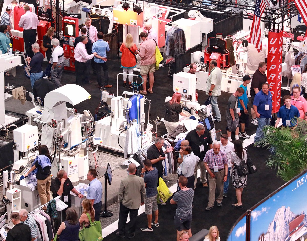 TheCleanShow's tweet photo. #Clean2017 @TheCleanShow https://t.co/AUWGGCM65J