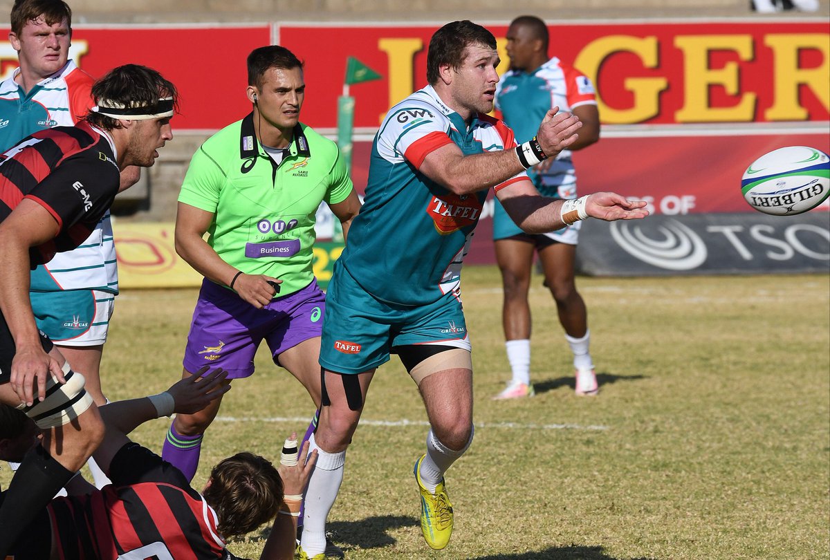 GriquasRugby's tweet photo. Action at Tafel Lager Park, Kimberley this past weekend !!
#TafelLagerGriquas vs #EPKings
Quarter Final
#TafelLagerGriekwas
@rugbychallenge https://t.co/4n1xujOqRB