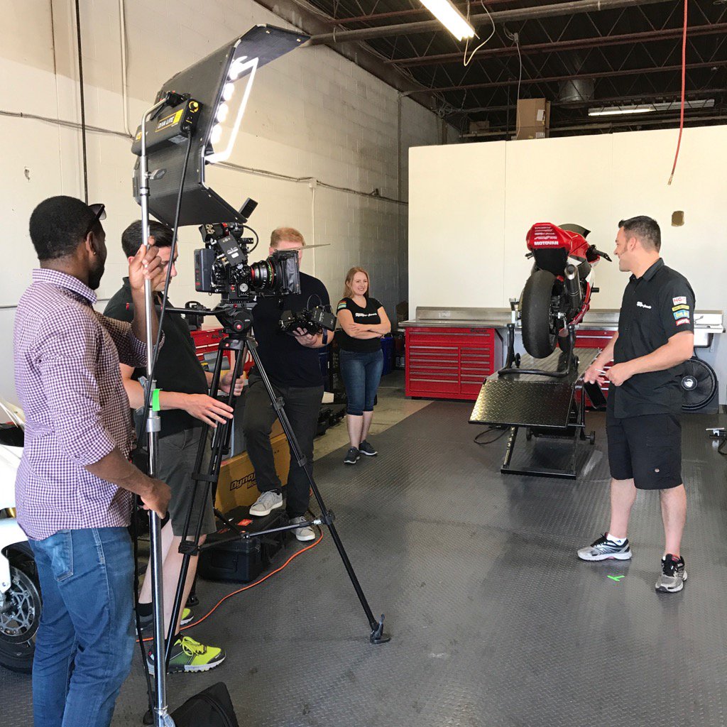 GoaliePR's tweet image. At @acemototech 's garage. GREAT @quickbooksca business. #QBBetterTogether @IntuitAcctsCA