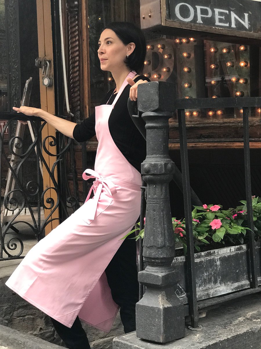 aosbysosa's tweet photo. The LOOK. #doublestitching #craftsmanship JACQUES PINK PINK #OuiChefbyAOS #MadeForBeautyWithSpirit #CreatedWithStyle https://t.co/ZWCdHEfEZb https://t.co/WTpDoHgSIR
