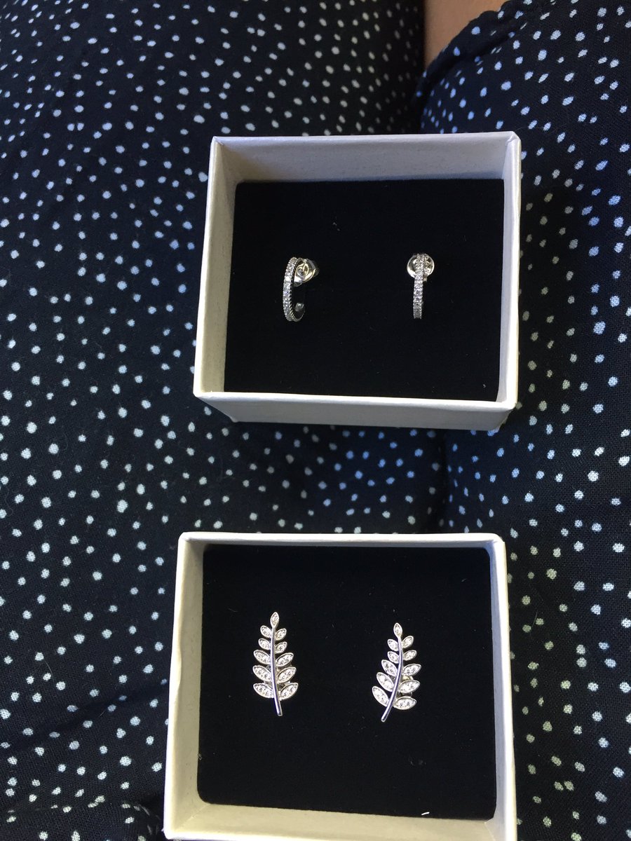 P_ixiee's tweet photo. Nouveaux bébés ! #soldes #ouiiii https://t.co/EvTUjqMW8u