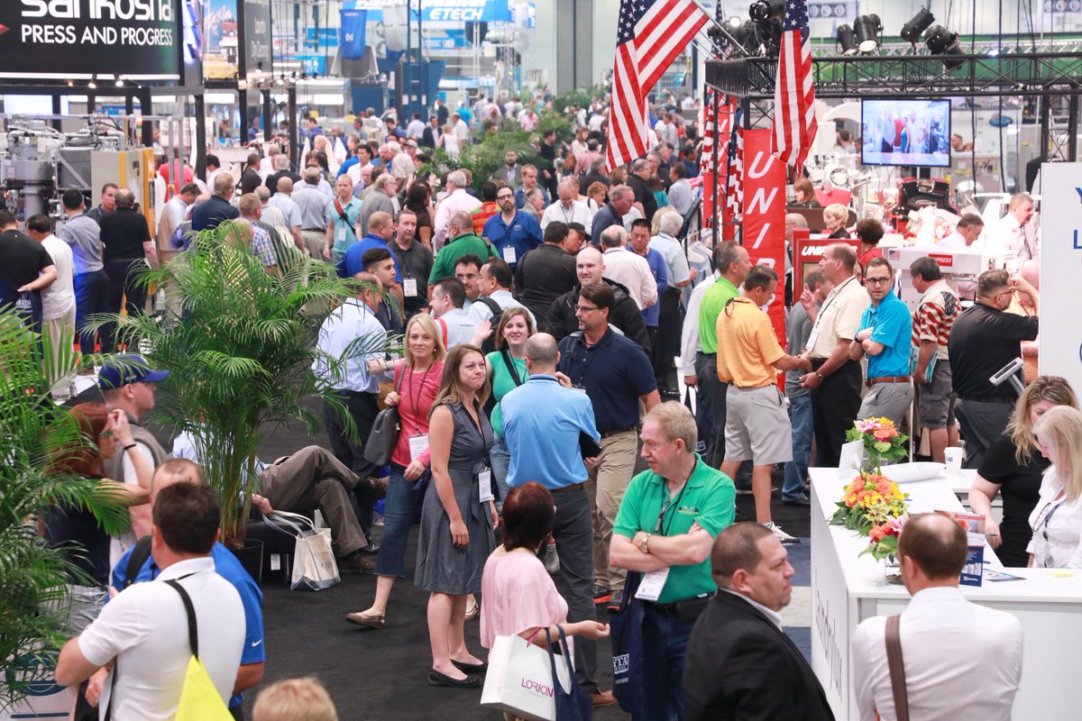 TheCleanShow's tweet photo. #Clean2017 @TheCleanShow https://t.co/AUWGGCM65J