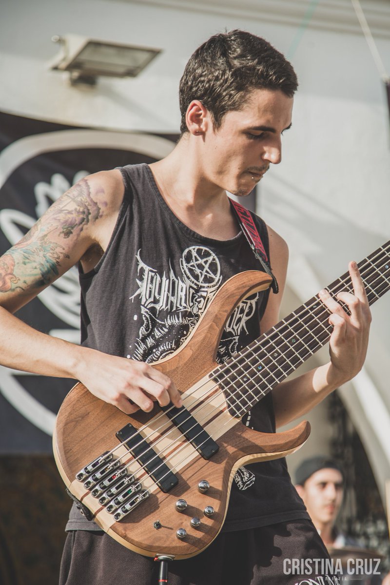 El pasado 24 de junio en el #AlamilloSummerFest! @BlackLotuSVQ <a href="/AsoGuardianes/">Guardianes</a> 😉🤘